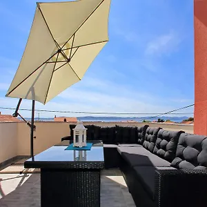  Apartment Goga